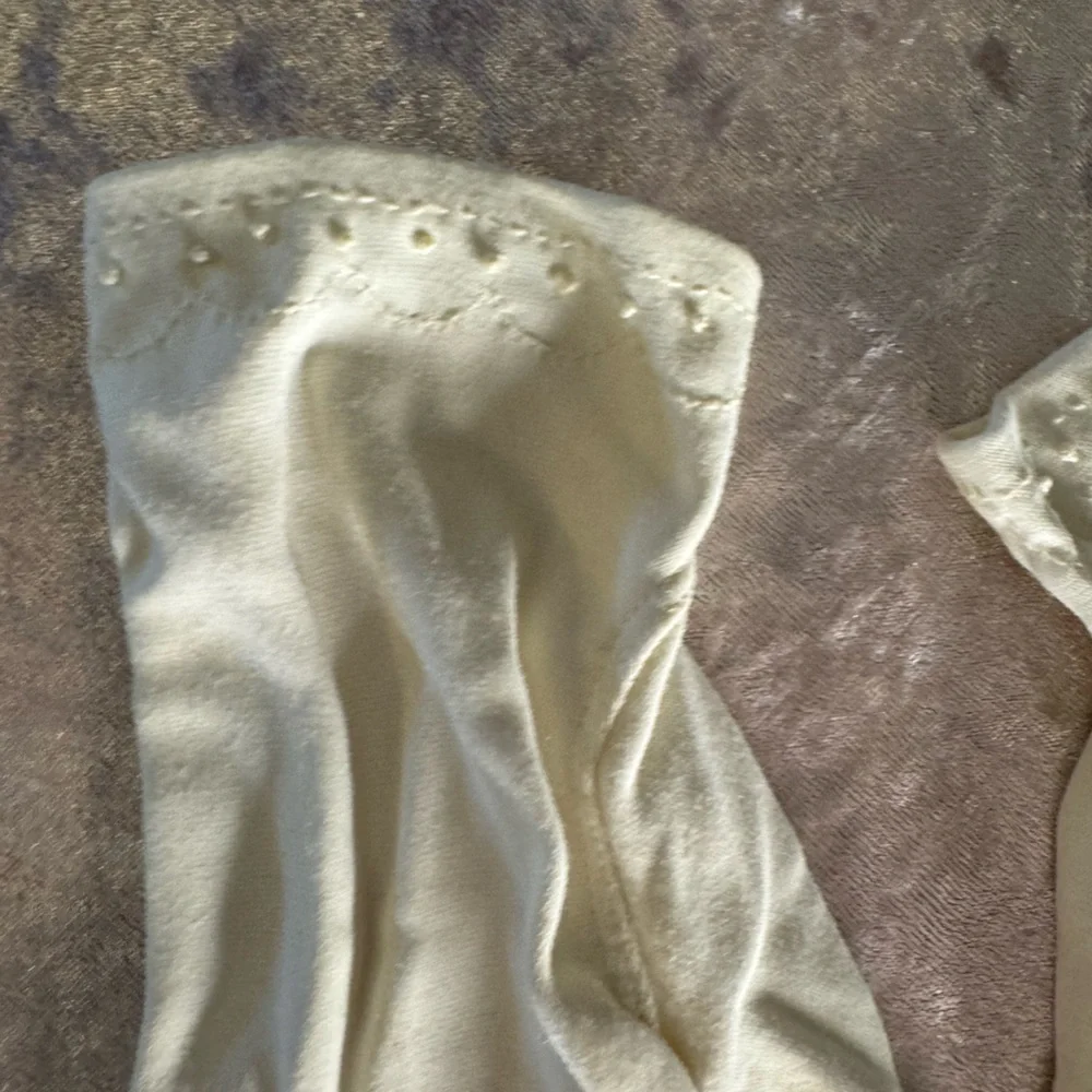 Vintage creamcolored gloves. #7